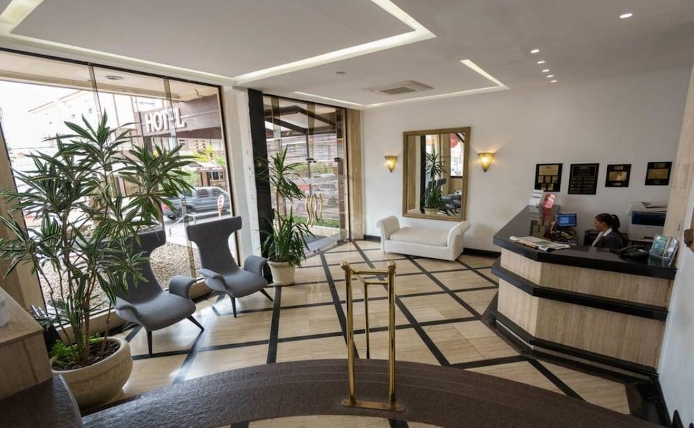 Golden & Hotel 4*